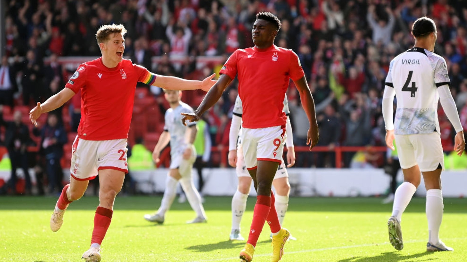 在比赛紧张 在比赛紧张